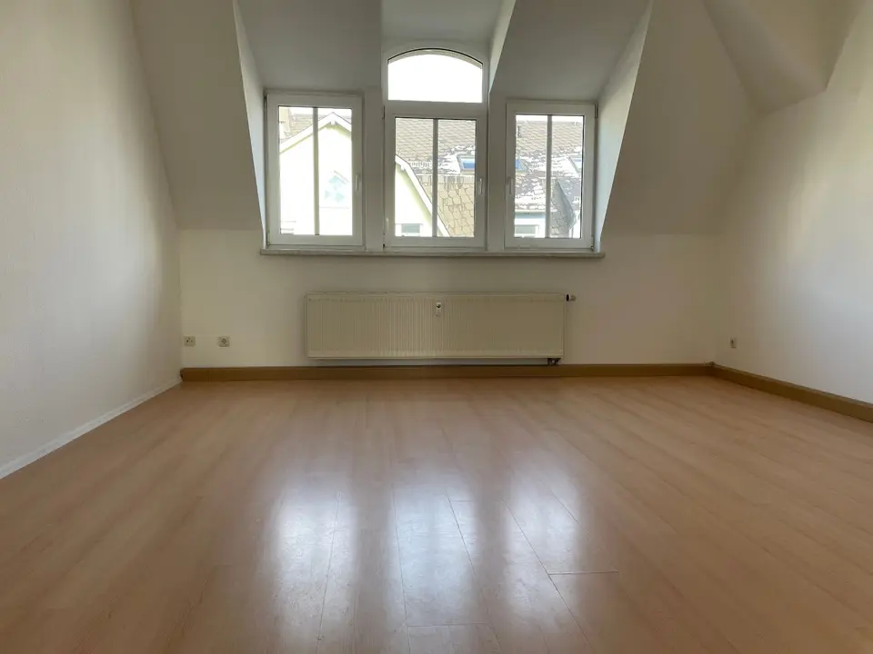 3 Zimmer Wohnung mit 102 m² in Plauen – Bild 9