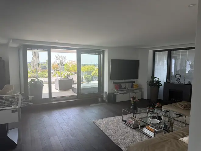 2 Zimmer Wohnung mit 150 m² in Frankfurt am Main – Bild 2