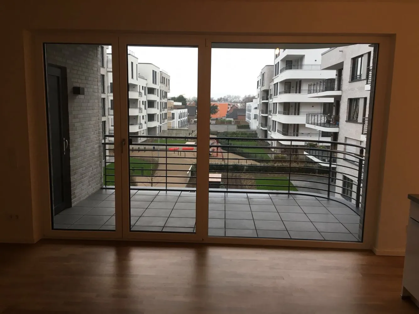 3 Zimmer Wohnung mit 98 m² in Düsseldorf – Bild 3