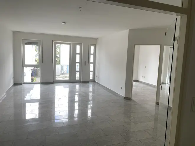 2 Zimmer Wohnung mit 70 m² in Leverkusen – Bild 1