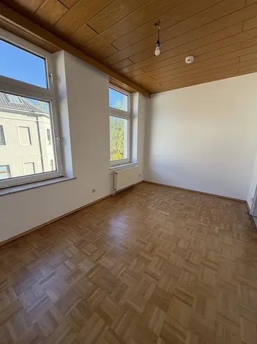 3 Zimmer Wohnung mit 72 m² in Krefeld – Bild 2