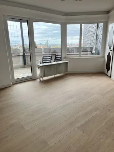 5 Zimmer Wohnung mit 125 m² in Hannover – Bild 2