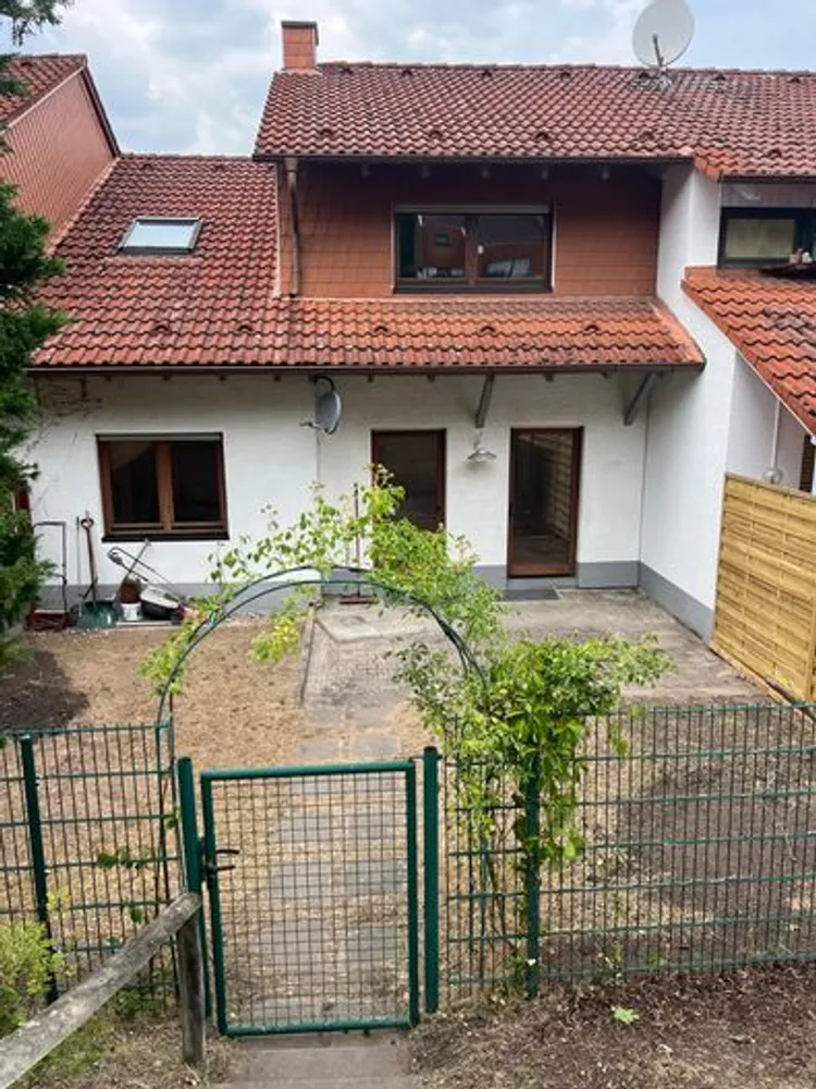 6 Zimmer Wohnung mit 150 m² in Kaiserslautern – Bild 1