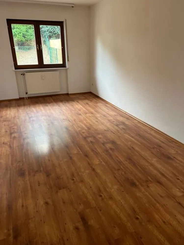 6 Zimmer Wohnung mit 150 m² in Kaiserslautern – Bild 3