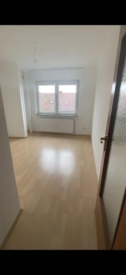 4 Zimmer Wohnung mit 114 m² in Saarbrücken – Bild 1