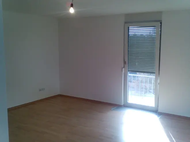 1 Zimmer Wohnung mit 35 m² in Saarbrücken – Bild 2