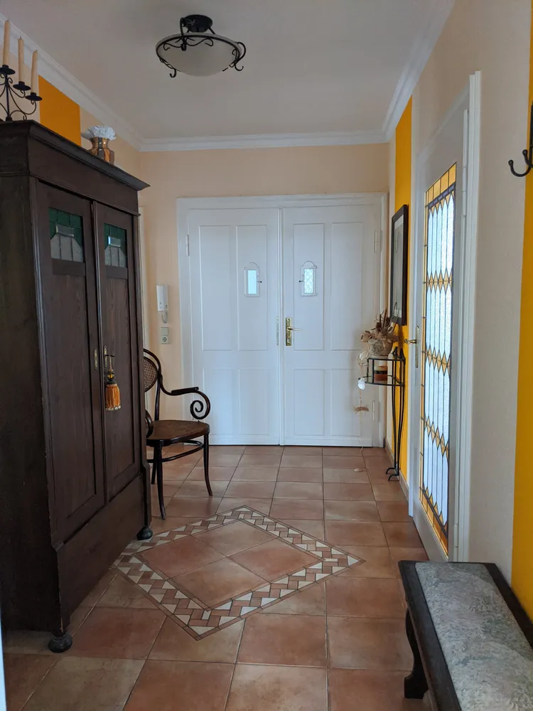 4 Zimmer Wohnung mit 97 m² in Halle (Saale) – Bild 2