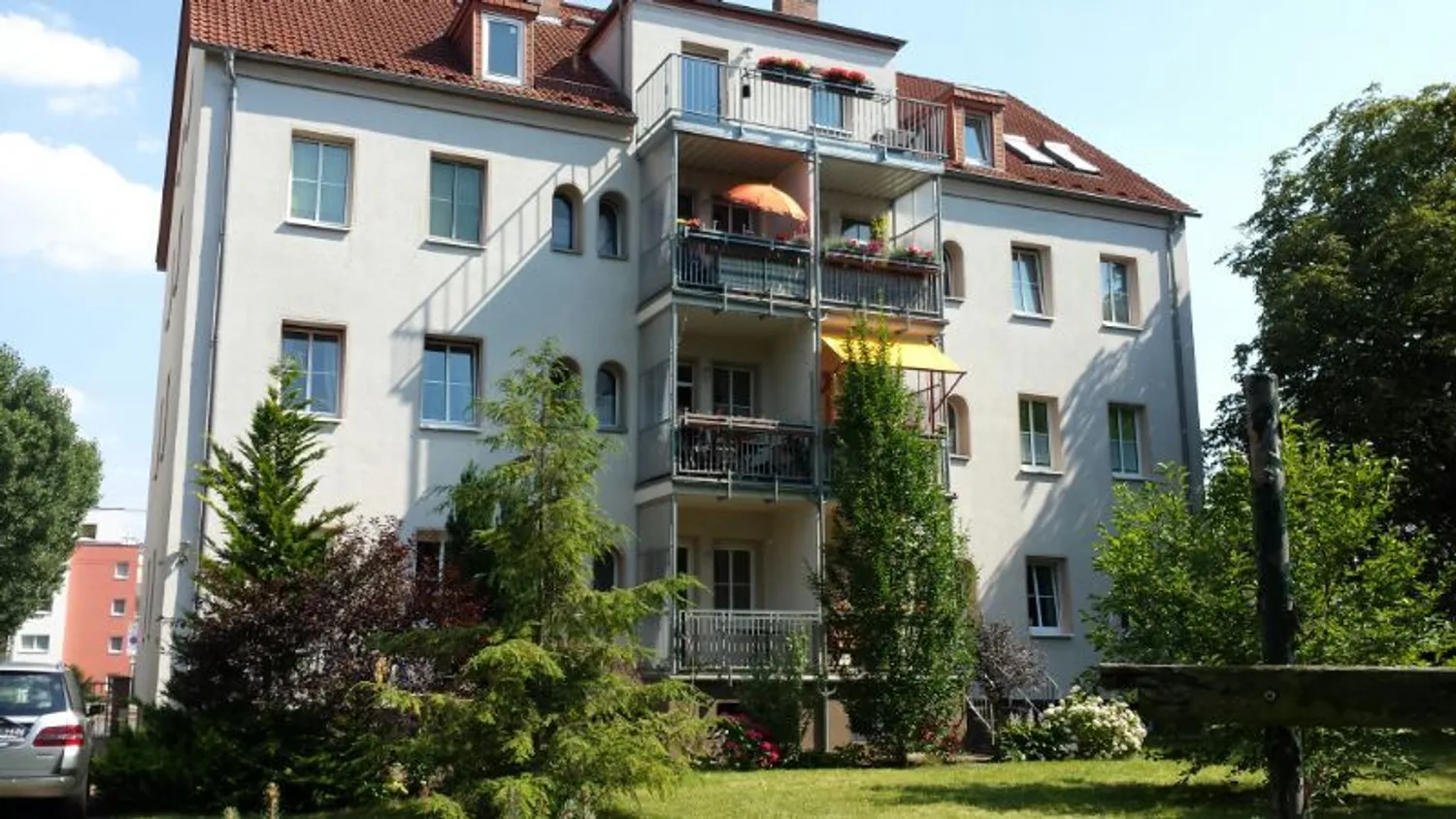 4 Zimmer Wohnung mit 97 m² in Halle (Saale) – Bild 3