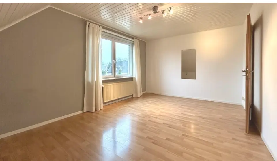 4 Zimmer Wohnung mit 100 m² in Neumünster – Bild 6