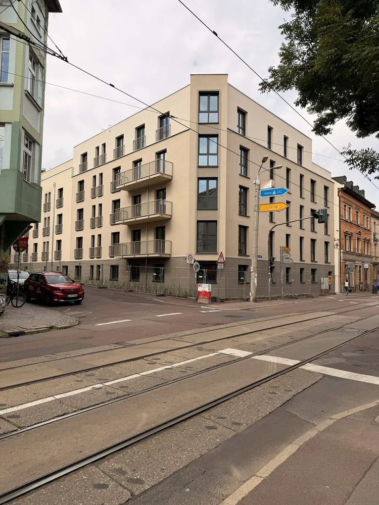2 Zimmer Wohnung mit 75 m² in Halle (Saale) – Bild 1