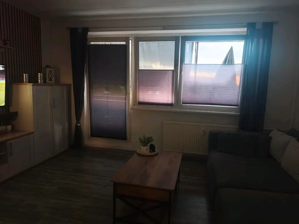 4 Zimmer Wohnung mit 74 m² in Neubrandenburg – Bild 1