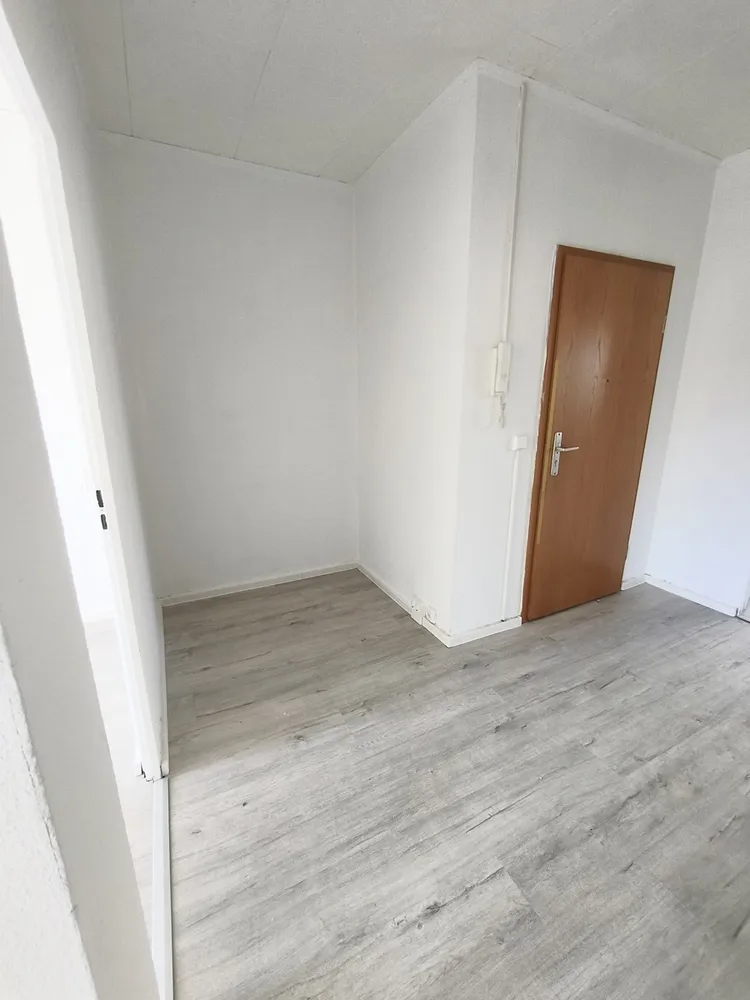 3 Zimmer Wohnung mit 61 m² in Neubrandenburg – Bild 2