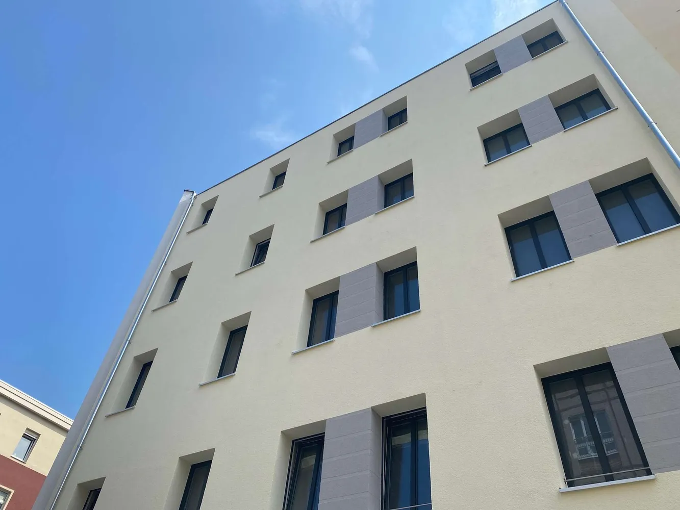 4 Zimmer Wohnung mit 102 m² in Halle (Saale) – Bild 2