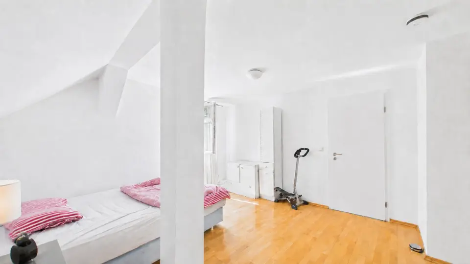 7 Zimmer Wohnung mit 225 m² in Fulda – Bild 9