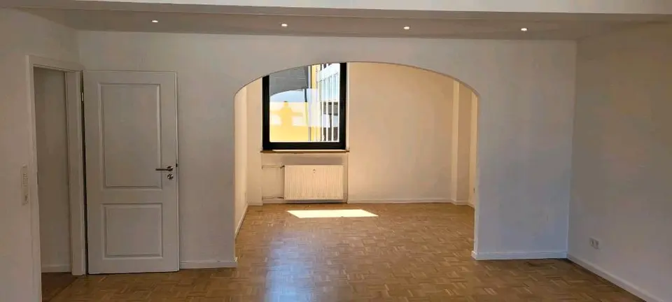 4 Zimmer Wohnung mit 96 m² in Saarbrücken – Bild 1