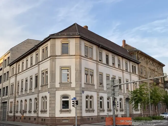 60 Zimmer Haus mit 1915 m² in Karlsruhe – Bild 1
