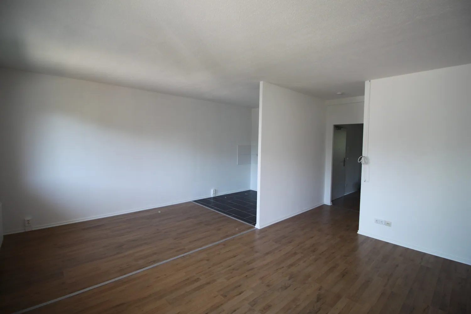 4 Zimmer Wohnung mit 81 m² in Stendal – Bild 1