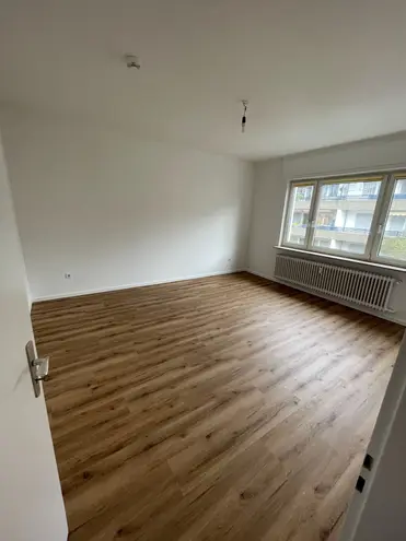 3 Zimmer Wohnung mit 96 m² in Frankfurt am Main – Bild 3