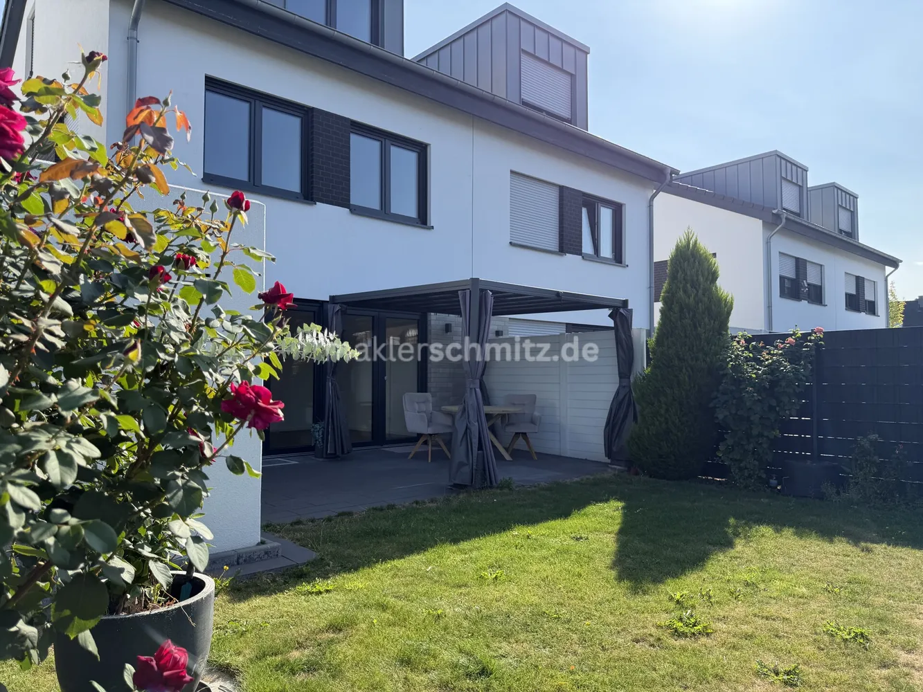 6 Zimmer Haus mit 141 m² in Mönchengladbach – Bild 1
