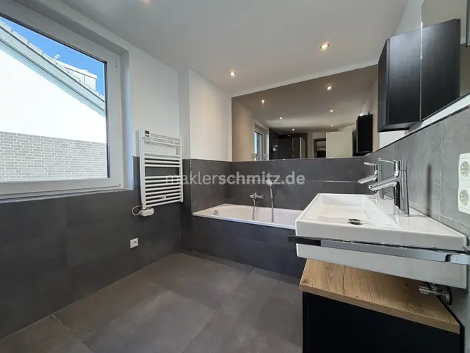 6 Zimmer Haus mit 141 m² in Mönchengladbach – Bild 10