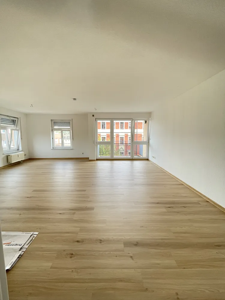 2 Zimmer Wohnung mit 67 m² in Dresden – Bild 1