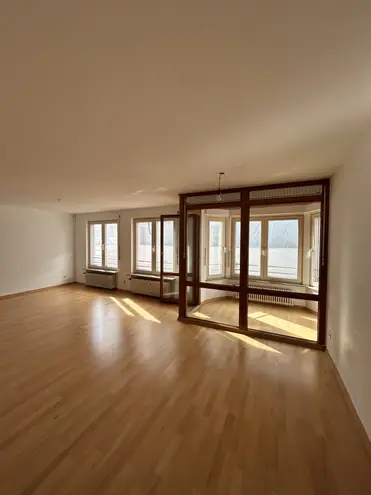 3 Zimmer Wohnung mit 84 m² in Stuttgart – Bild 2