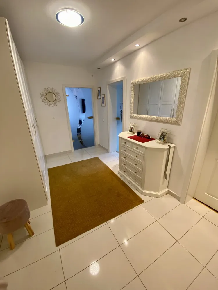 2 Zimmer Wohnung mit 74 m² in Bonn – Bild 5