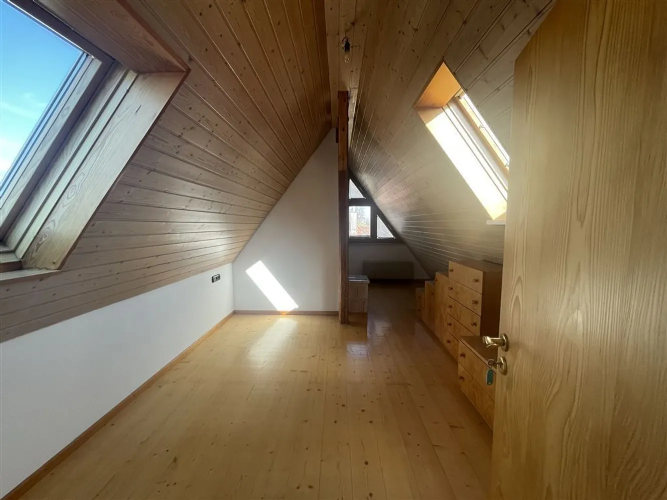 5 Zimmer Wohnung mit 103 m² in Sindelfingen – Bild 2