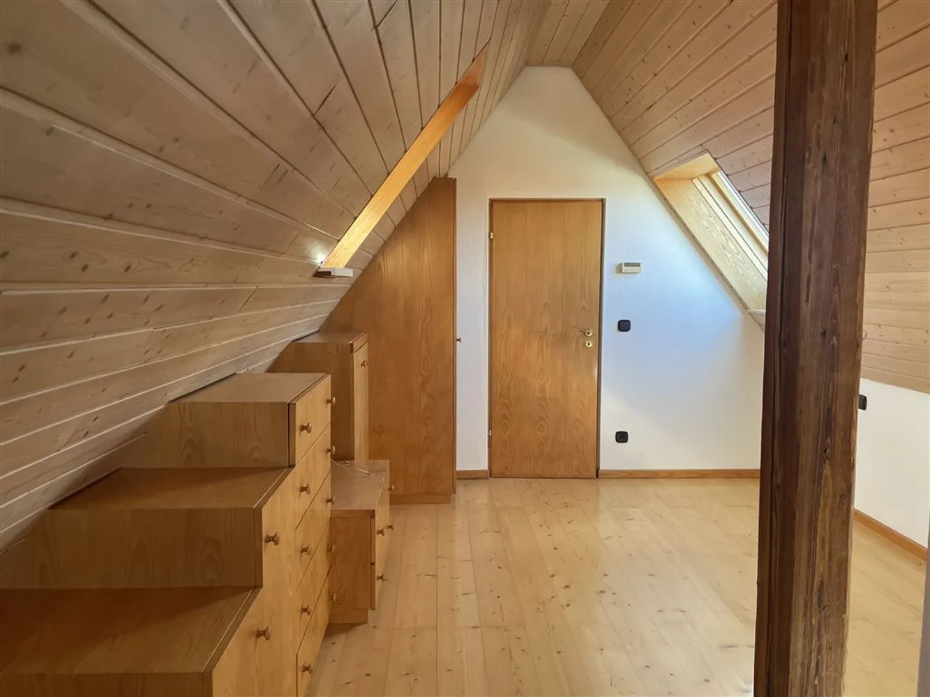 5 Zimmer Wohnung mit 103 m² in Sindelfingen – Bild 5