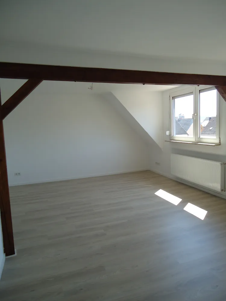 2 Zimmer Wohnung mit 90 m² in Kaiserslautern – Bild 1