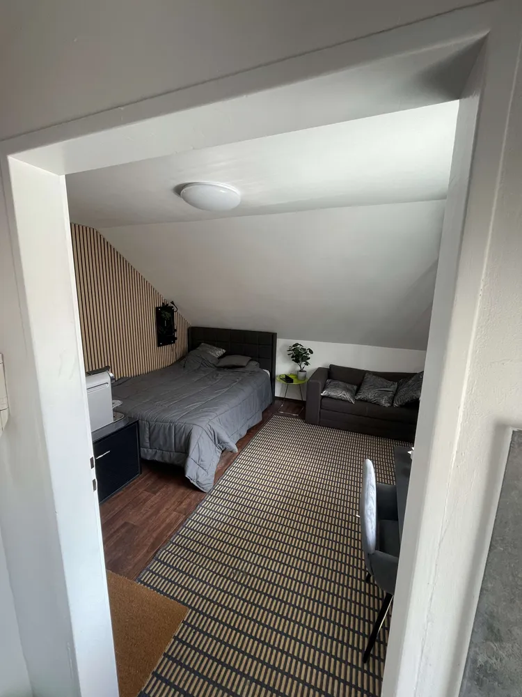 1 Zimmer Wohnung mit 27 m² in Frankfurt am Main – Bild 1