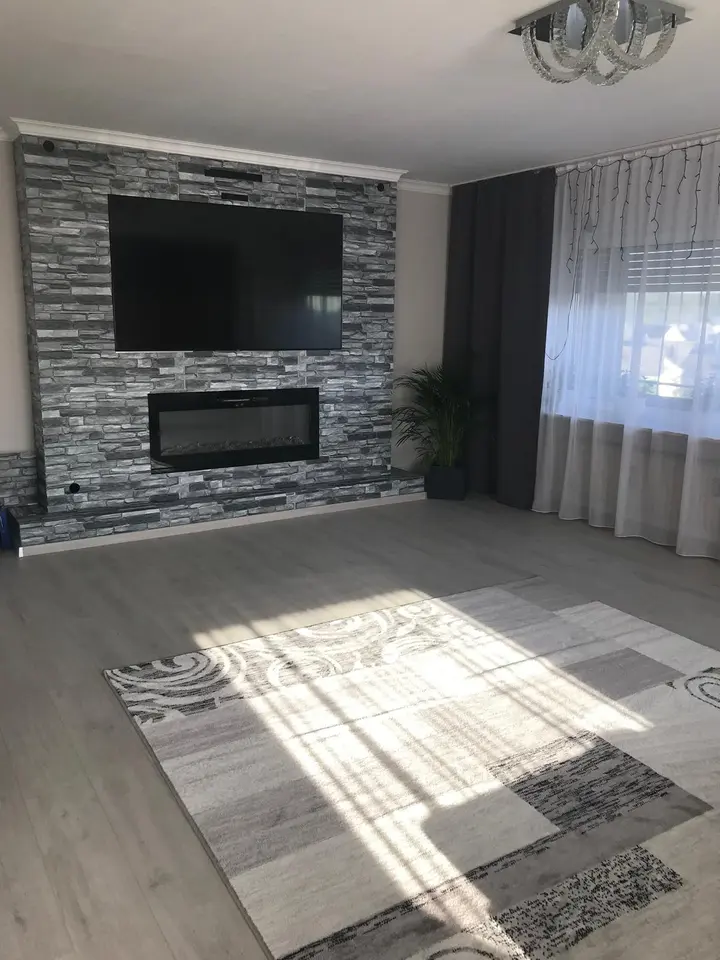 6 Zimmer Haus mit 240 m² in Marburg – Bild 1