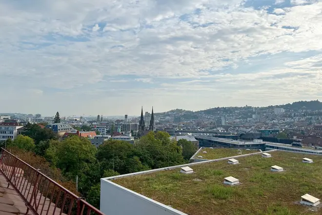 5 Zimmer Wohnung mit 187 m² in Stuttgart – Bild 2