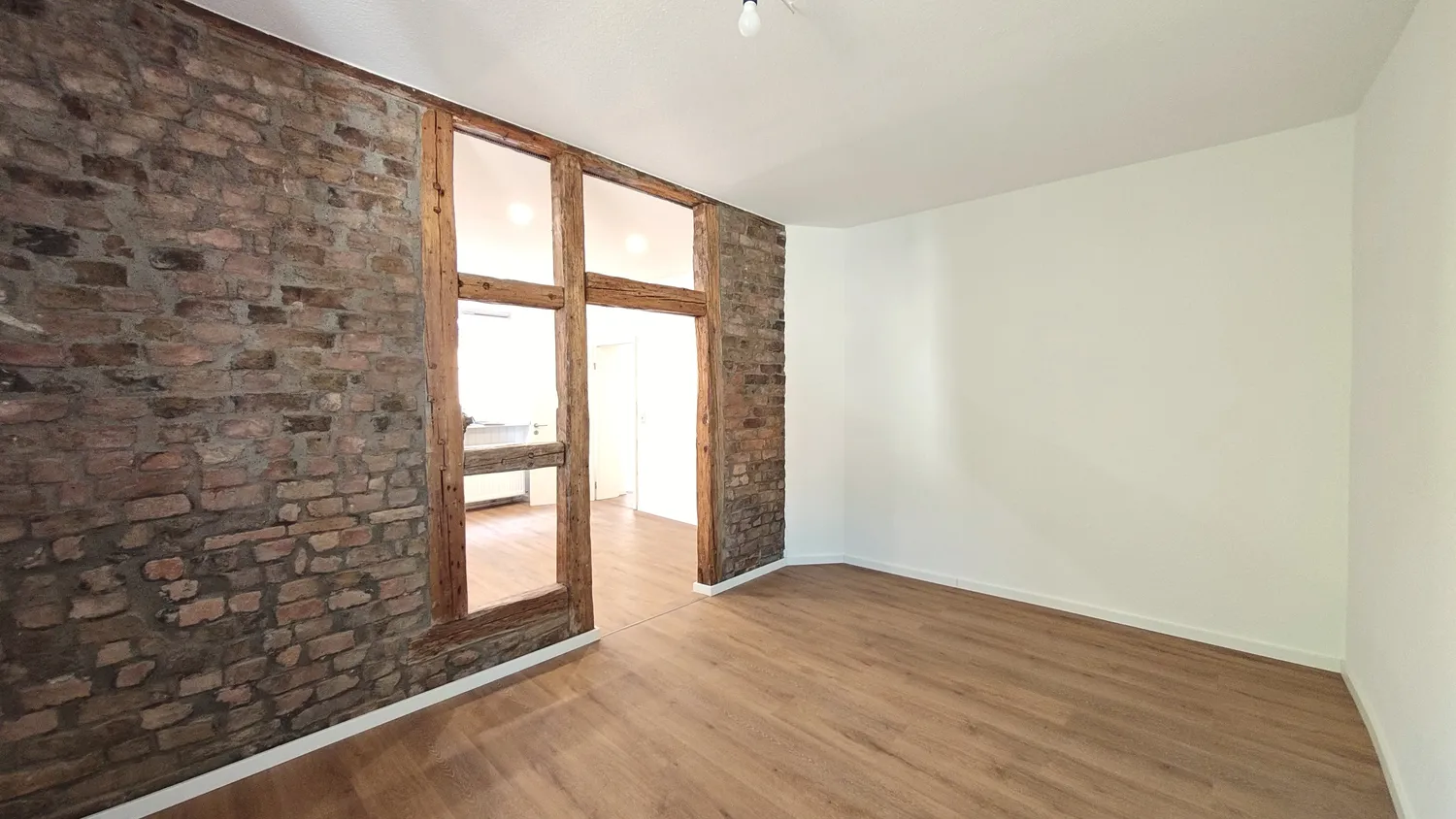 4 Zimmer Wohnung mit 105 m² in Mainz – Bild 2