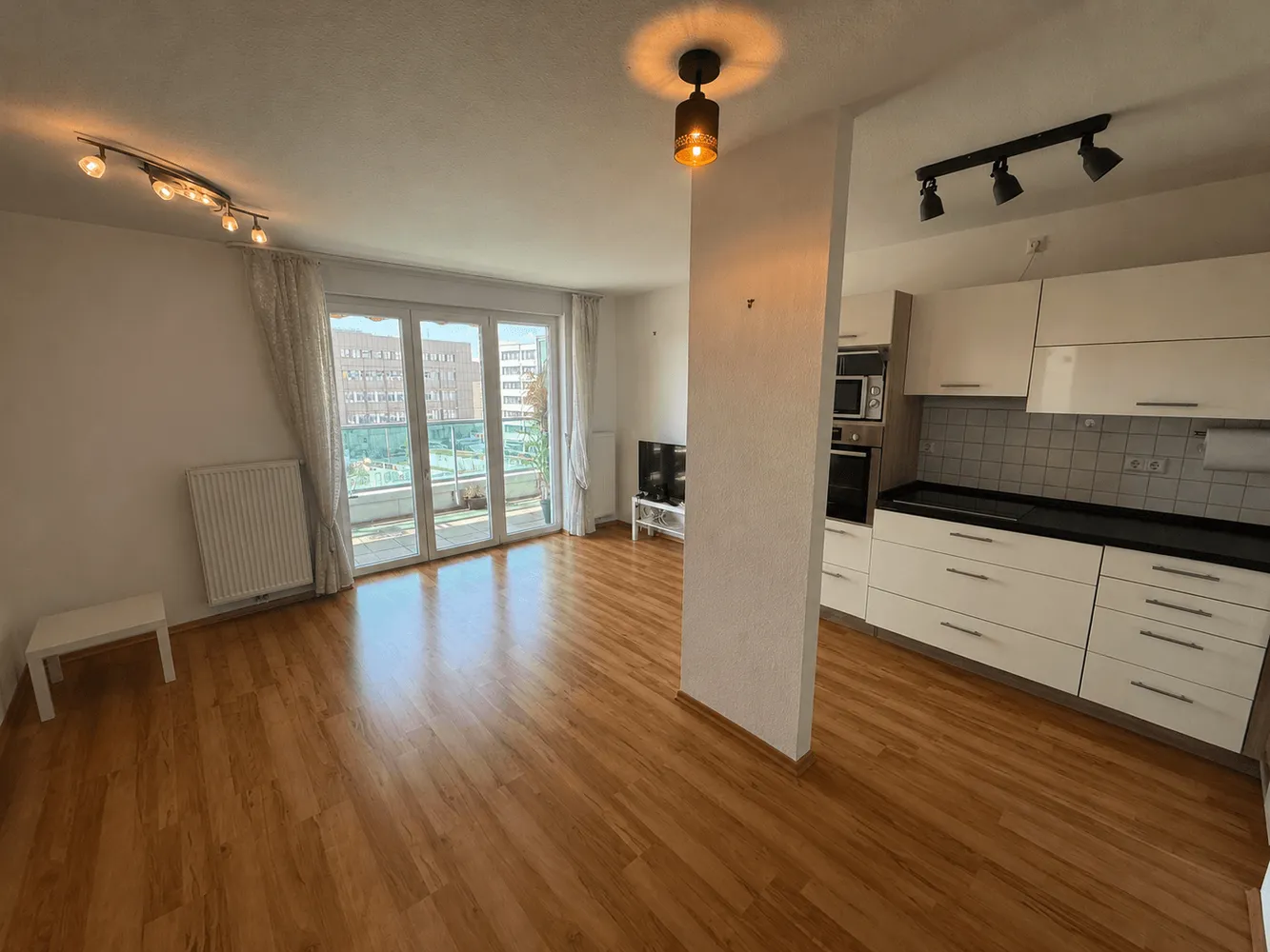 2 Zimmer Wohnung mit 58 m² in Karlsruhe – Bild 1
