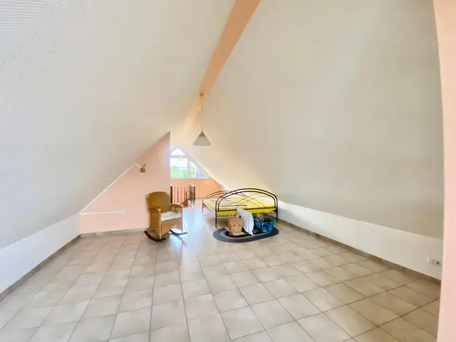 8 Zimmer Haus mit 175 m² in Neuss – Bild 12