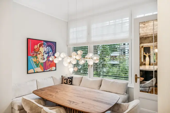 11 Zimmer Haus mit 475 m² in Düsseldorf – Bild 2