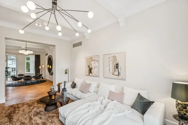 11 Zimmer Haus mit 475 m² in Düsseldorf – Bild 9