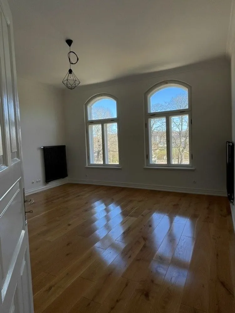 6 Zimmer Wohnung mit 172 m² in Flensburg – Bild 2