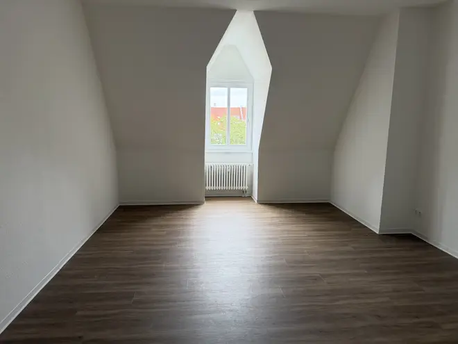 3 Zimmer Wohnung mit 130 m² in Leipzig – Bild 3