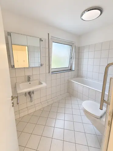 4 Zimmer Wohnung mit 122 m² in Mönchengladbach – Bild 9
