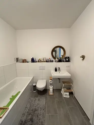 4 Zimmer Wohnung mit 100 m² in Frankfurt am Main – Bild 3