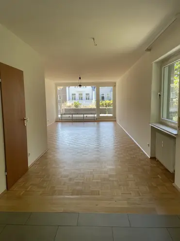 4 Zimmer Wohnung mit 125 m² in Aachen – Bild 2