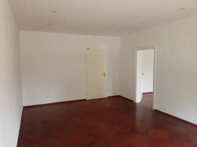 5 Zimmer Wohnung mit 127 m² in München – Bild 2