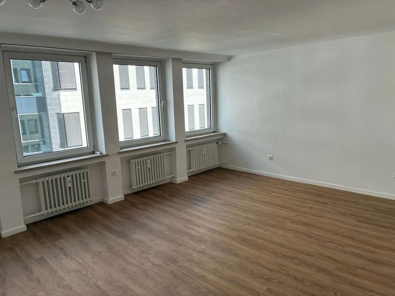 3 Zimmer Wohnung mit 83 m² in Hannover – Bild 1