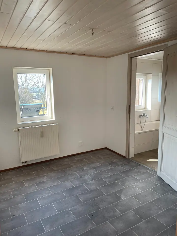 2 Zimmer Wohnung mit 40 m² in Löbau – Bild 3