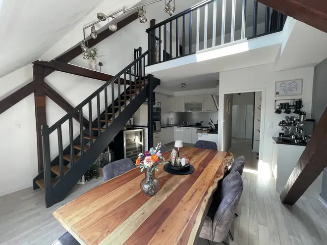 4 Zimmer Wohnung mit 130 m² in Saarbrücken – Bild 1