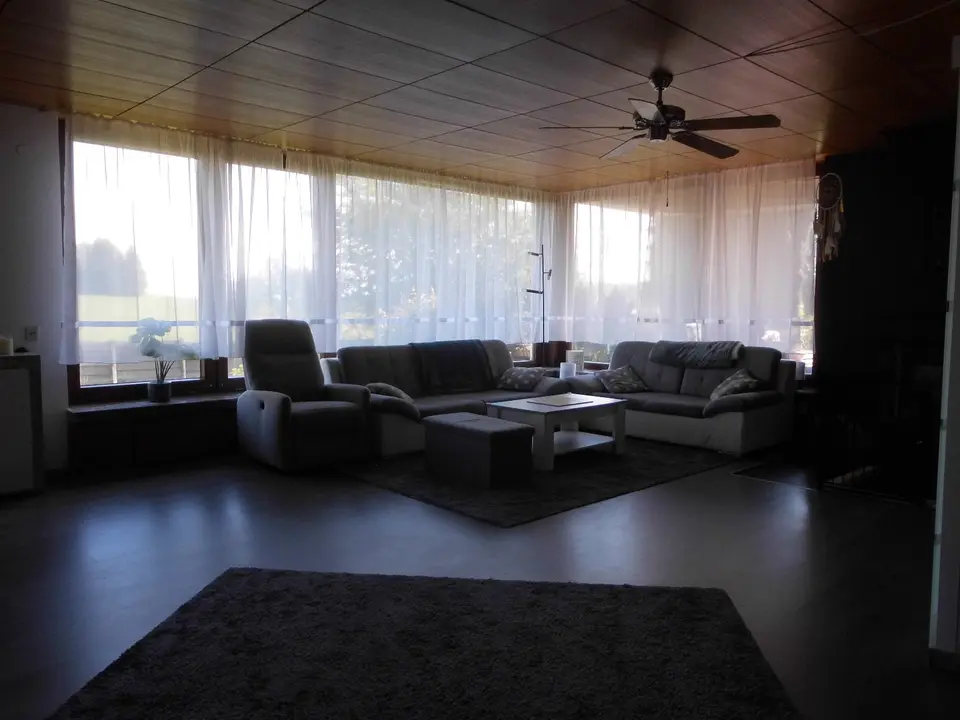 8 Zimmer Haus mit 260 m² in Neu-Ulm – Bild 1
