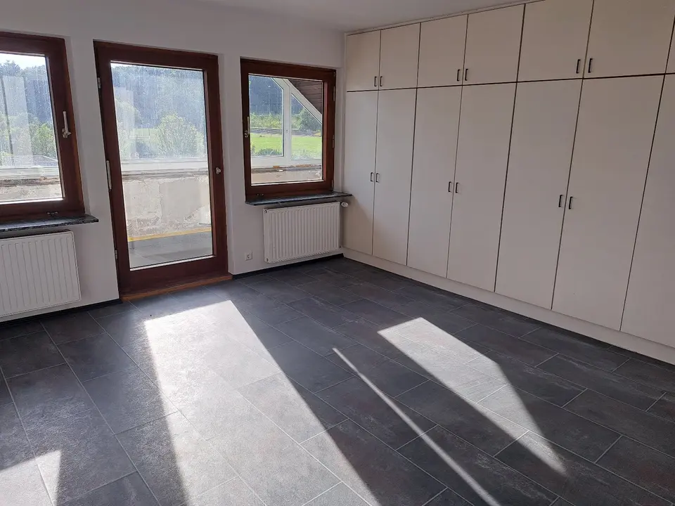 8 Zimmer Haus mit 260 m² in Neu-Ulm – Bild 3