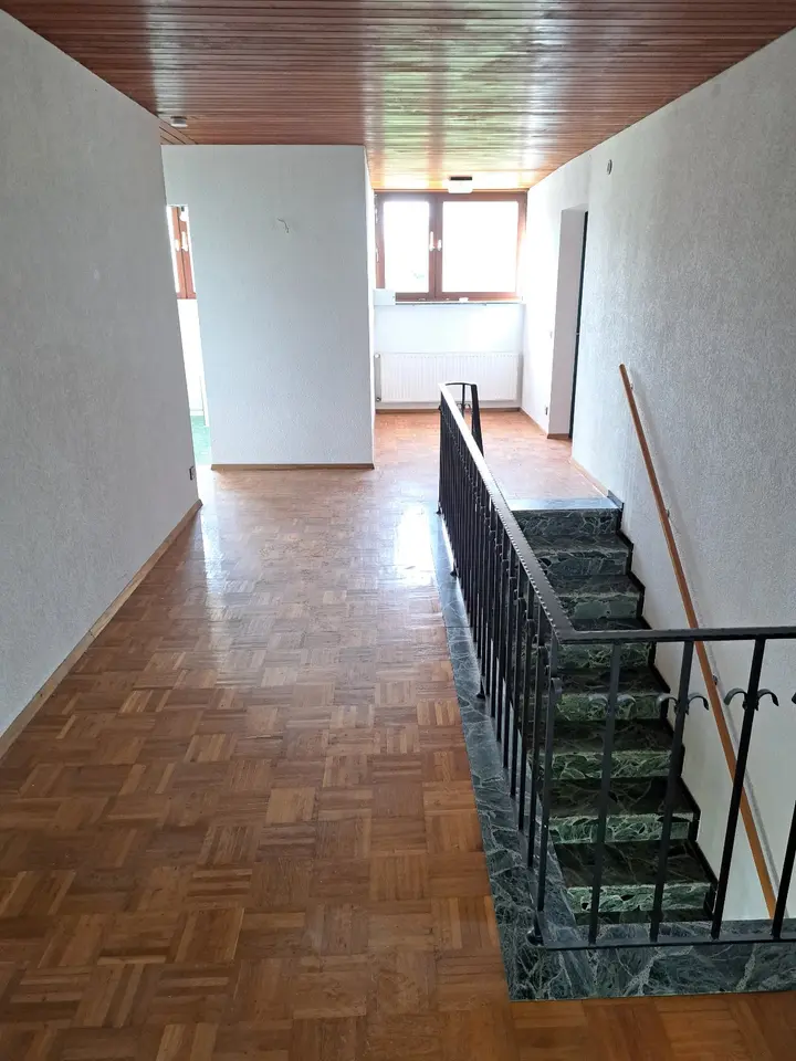 8 Zimmer Haus mit 260 m² in Neu-Ulm – Bild 5